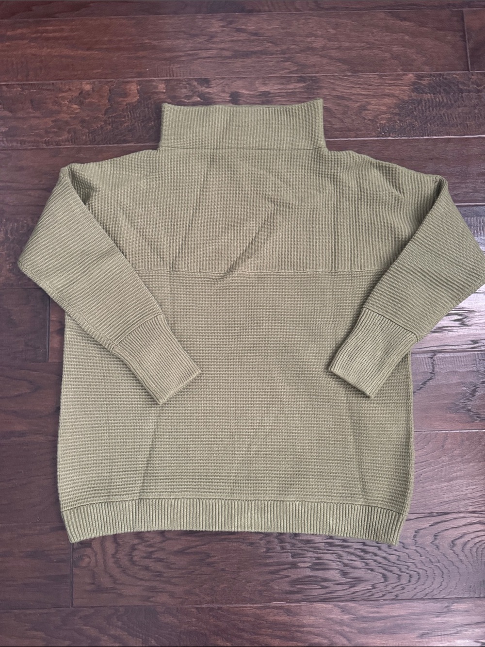 Men's Olive Green Ribbed Turtleneck Sweater